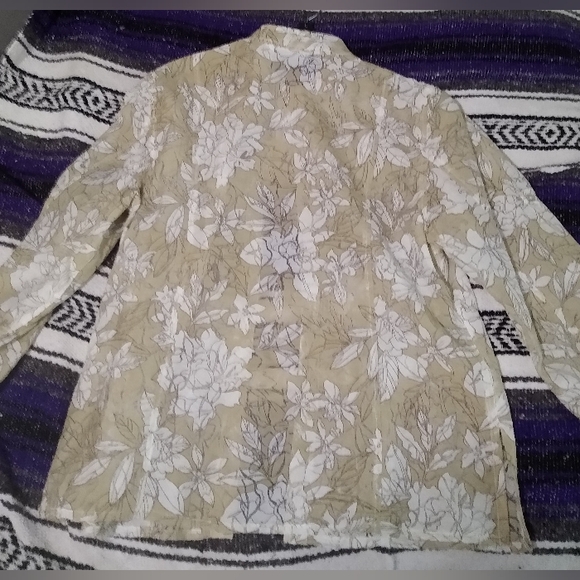 Alfred Dunner Blouse Size 10P Beige - Picture 3 of 8